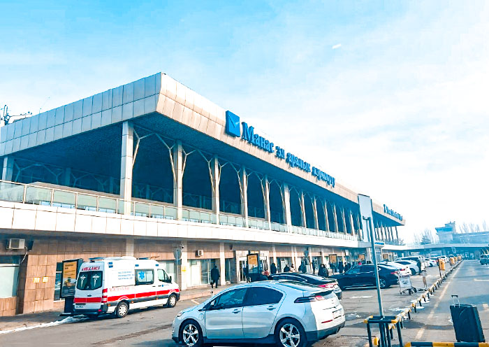 比什凱克機場 比什凱克機場