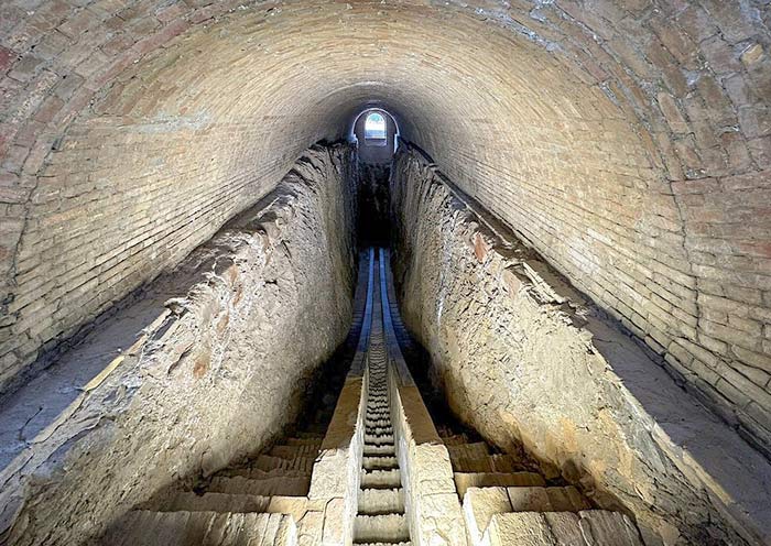 兀魯伯天文臺 兀魯伯天文臺