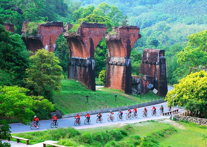 【爱上台湾】台湾日月潭阿里山垦丁太鲁阁12天11晚定制品茶之旅
